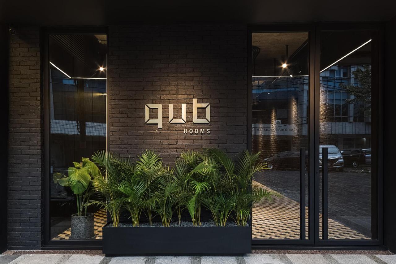 Qub Rooms Semarang Exterior photo