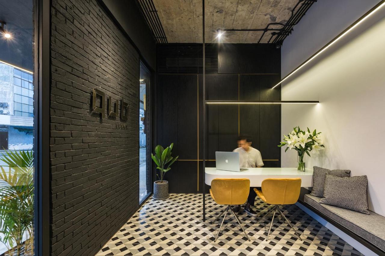 Qub Rooms Semarang Exterior photo